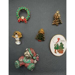 Vintage Lot Of 6 Christmas Brooches, Scatter Pins Lapel Pins 4 Signed